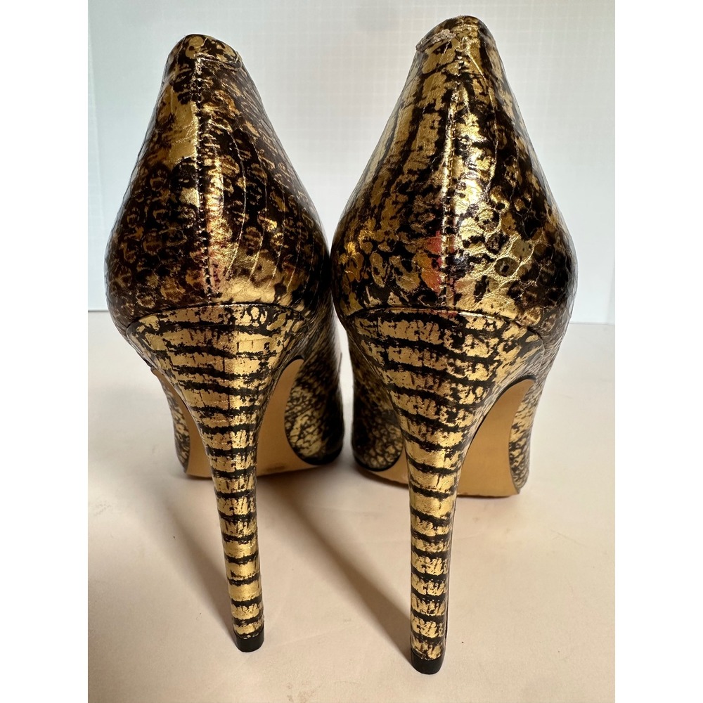 Vince Camuto Leather Gold Black Snakeskin Embossed Pointed Toe Pumps 8M NWOB - Picture 5 of 11